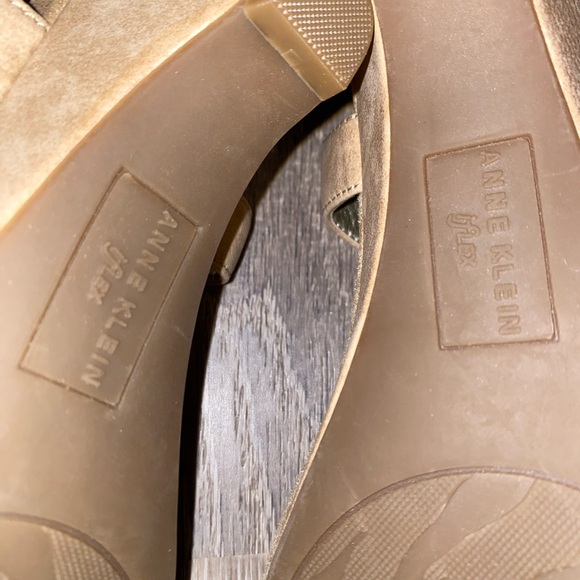 Anne Klein IFlex women's sz 8.5M bedazzled comfy shoes with small heel. - Picture 8 of 9